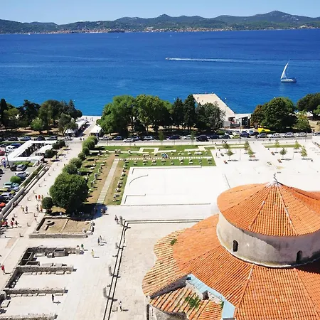 Apartment 1 Bedroom Beautiful In Zadar