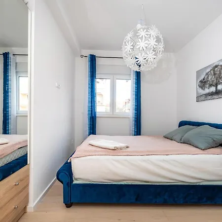 1 Bedroom Beautiful In